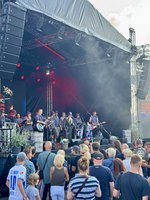 Möwe und die Ölmützen auf der Skylight Stage zur Hanse Sail